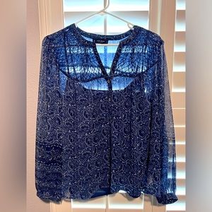 Women’s Lucky blue paisley top.